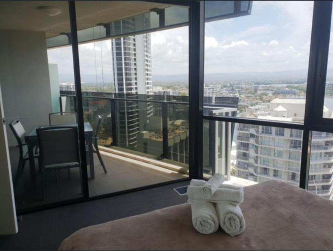 Circle Surfers Paradise Holidays Exterior foto